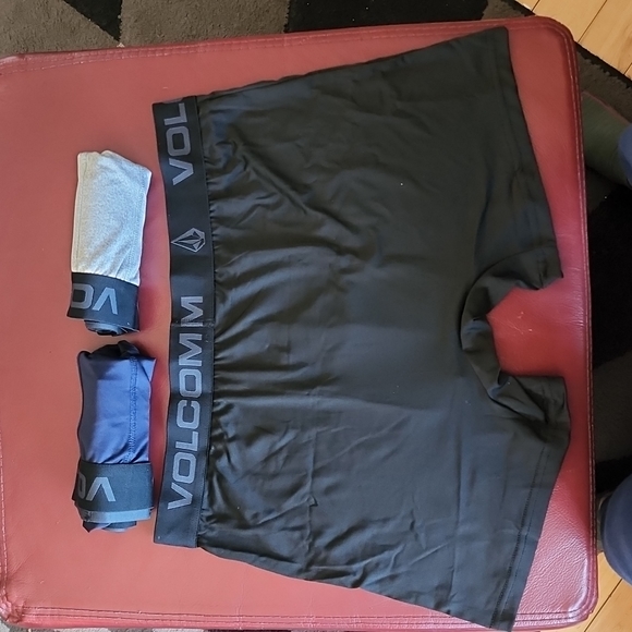 NWOT Volcom: Boxer Briefs, Black/Navy/Gray, xl - Picture 2 of 3
